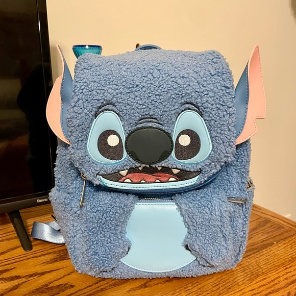 Loungefly Disney Stitch Sherpa Mini Backpack - Picture 1 of 5